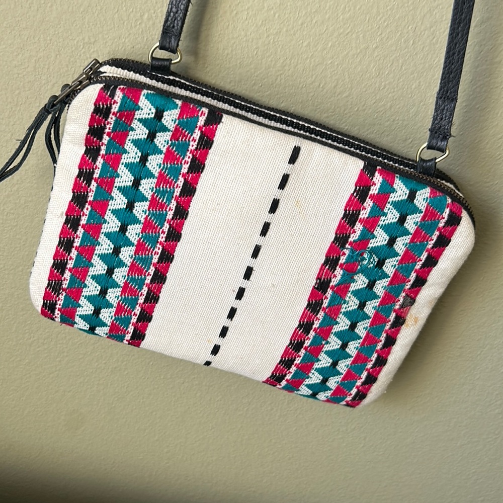 Anthropologie/Mercado global small shoulder bag